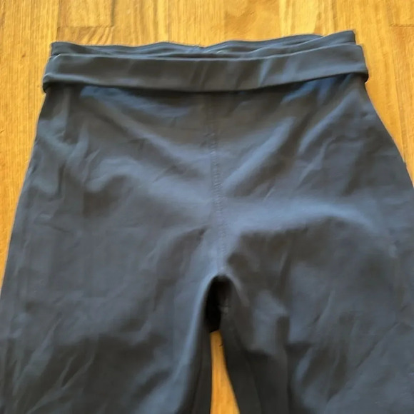 Lululemon lab leggings like the force within with knee slit and ankle slit EUC - Picture 4 of 6